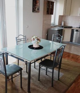 Canton 10 Apartamento | Mia