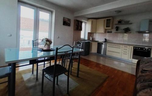 Canton 10 Apartamento | Mia