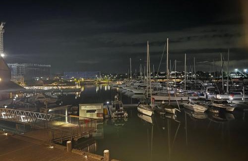 Shell Cove Apartamento | Mia Mia at the Marina