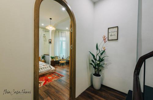 Dong Da Apartamento | MiaCasaHanoi - King Bed - Free laundry - Netflix & Rooftop Chill