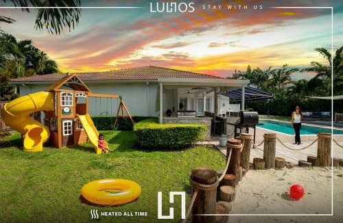 Ludlam Casa | Miami 5BR Villa w Heated Pool, Games & BBQ L01