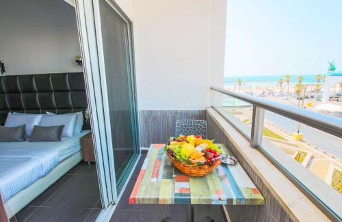 Kerem HaTeimanim Hotel | Miami Beach Hotel Tel Aviv