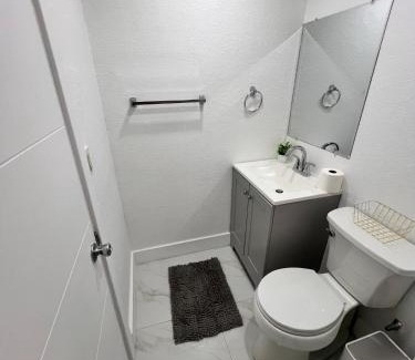 Hialeah Apartamento | Miami City Escape
