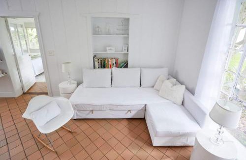 El Portal Casa | Miami Pool Cottage