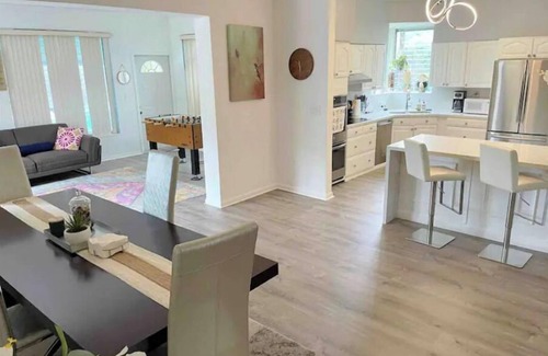 Ives Estates Casa | Miami Private Home with Large Pool