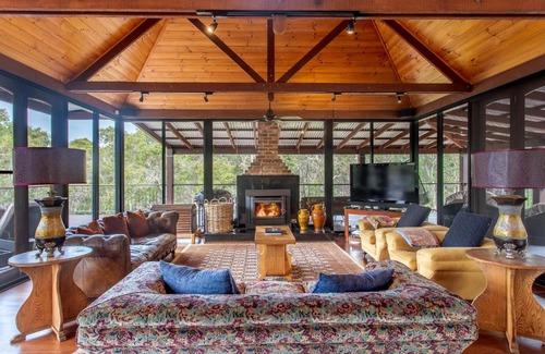 Eagle Bay Casa | Mibremilla I Private Properties