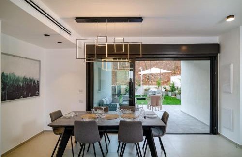 Tiberias Apartamento | Michaelangelo Luxury Garden Apartment with Private Pool