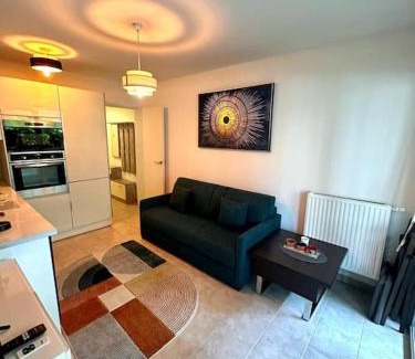 Liberation Apartamento | Michelet - T2 avec balcon et cuisine équipée