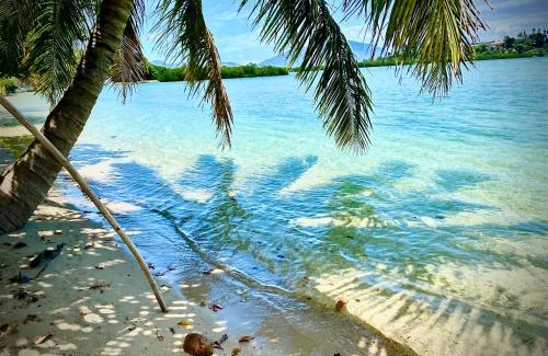 Noumea Apartamento | Michelle’s flat by the Sea