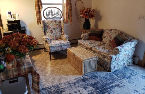 Hill City Casa | Mickelson Trail Treehouse Suite in the heart of the beautiful Black Hills