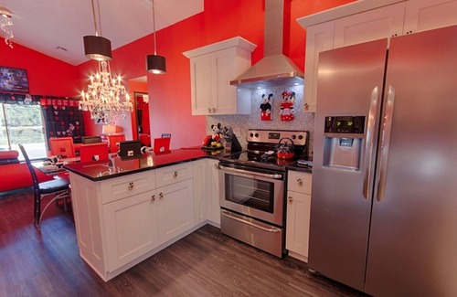 Ridgewood Lakes Villa | Recientemente renovado / cerrada / Golf / lago / ultramoderna / 15 minutos a Disney