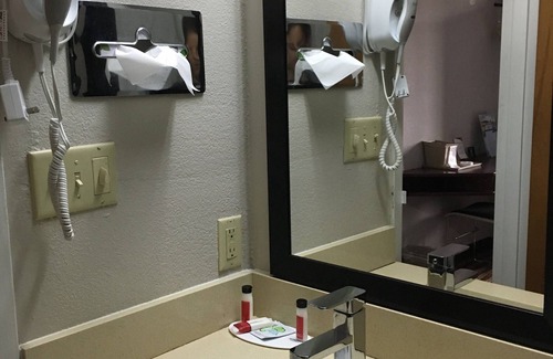 Murfreesboro Hotel | Microtel Inn by Wyndham Murfreesboro