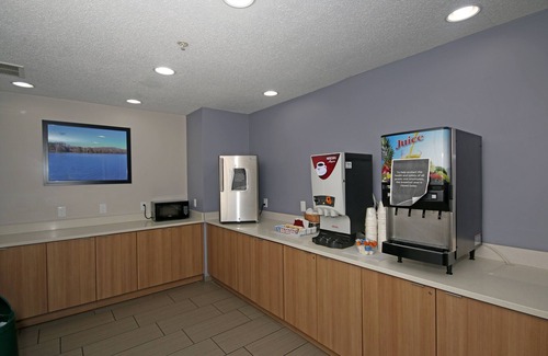Greensboro Hotel | Microtel Inn by Wyndham Greensboro