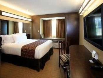 Triadelphia Hotel | Microtel Inn & Suites by Wyndham Wheeling at The Highlands