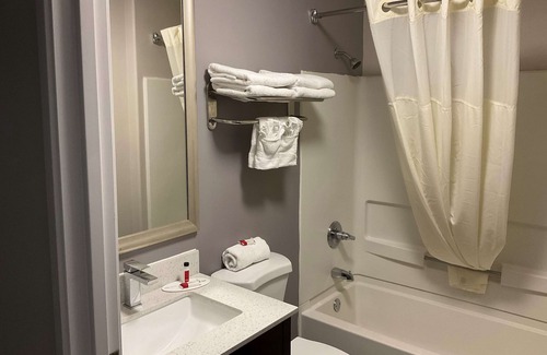 Clarksville Hotel | Microtel Inn & Suites by Wyndham Clarksville