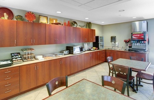 Hattiesburg Hotel | Microtel Inn & Suites by Wyndham Hattiesburg