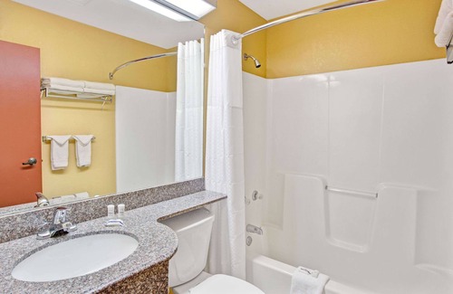 Gatlinburg Hotel | Microtel Inn & Suites by Wyndham Gatlinburg