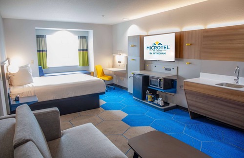 Kingsland Hotel | Microtel Inn & Suites by Wyndham Kingsland Naval Base I-95
