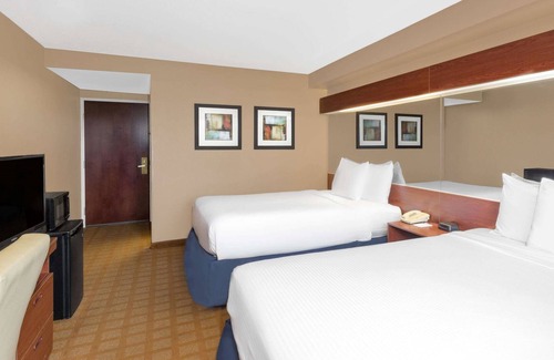 Starkville Hotel | Microtel Inn & Suites by Wyndham Starkville