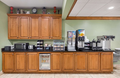 Woodstock Hotel | Microtel Inn & Suites by Wyndham Woodstock/Atlanta North