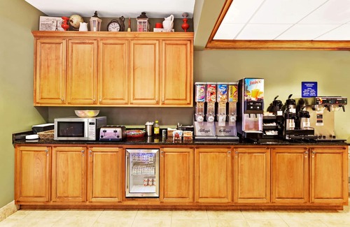 Woodstock Hotel | Microtel Inn & Suites by Wyndham Woodstock/Atlanta North