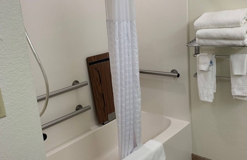 Rice Lake Hotel | Microtel Inn & Suites by Wyndham Rice Lake