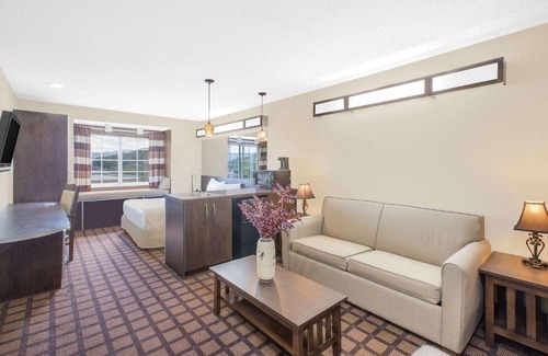 Franklin Hotel | Microtel Inn & Suites by Wyndham Franklin