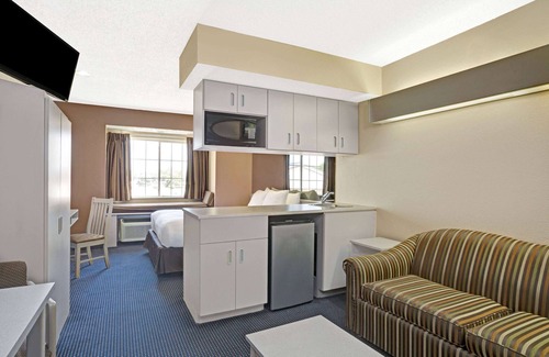Nassau Bay Hotel | Microtel Inn & Suites by Wyndham Houston
