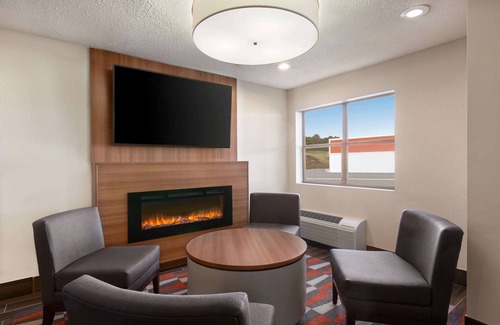 Tifton Hotel | Microtel Inn & Suites by Wyndham Tifton