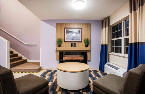 Southern Pines Hotel | Microtel Inn & Suites by Wyndham Southern Pines / Pinehurst