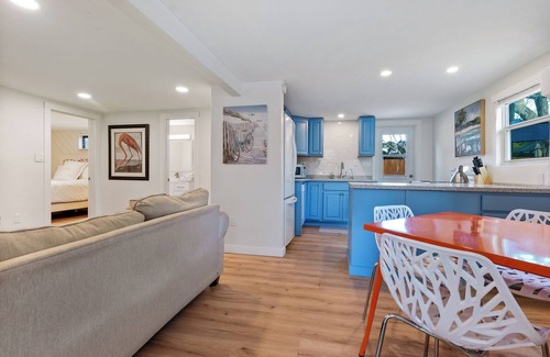Arlington Park Casa | Mid-Century 1/1 Near Downtown/Siesta Key/SMH/Arlington Park