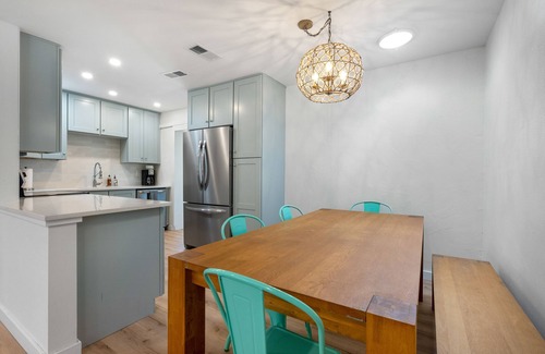 Arlington Park Casa | Mid-Century 3/2 Near Downtown/Siesta Key/SMH