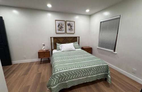 Harbor Casa | Mid-Century Gem in Long Beach