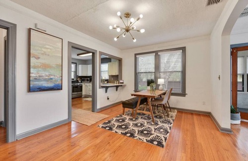 Southside Casa | Mid-Century Home: Backyard, Close to Downtown