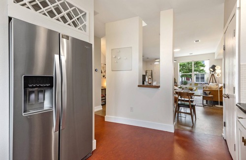 Old Town North Casa | Mid-century Mod Retreat Near Old Town – Free Bikes