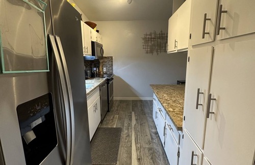 Citrus Heights Casa | Mid Century Modern Home Pet Friendly with Beautiful Backyard