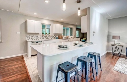 Longmont Casa | Mid-Century Modern 2 Bedroom Rambler in the heart Longmont