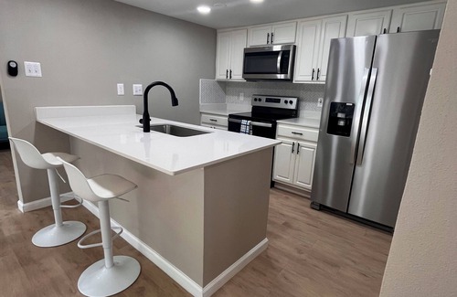 Riverside Condominio | Mid-Century Modern ATX Condo near South Congress