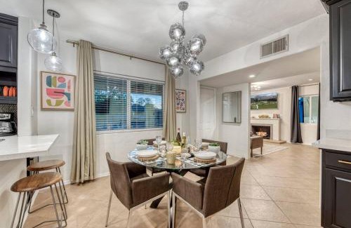 Encanto Casa | Mid-century Modern Charmer With Free Heated Pool!