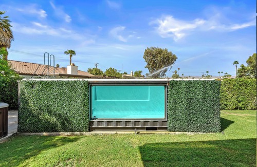 Palm Desert Casa | Mid Century Modern home -newly renovated with swim jet pool, spa on golf course!