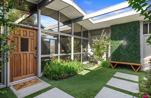 Palm Desert Casa | Mid Century Modern home -newly renovated with swim jet pool, spa on golf course!