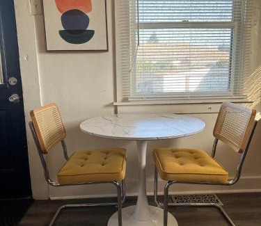 Visalia Casa | Mid-Century Modern retreat