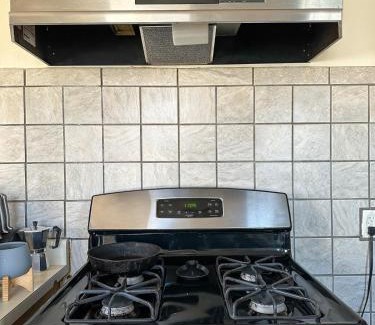 Visalia Casa | Mid-Century Modern retreat