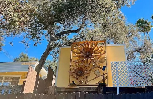 Topanga Casa | Mid Century Modern Bungalow just steps from Topanga State Park