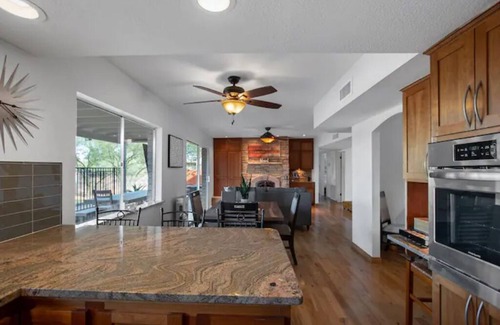 Moonridge Estates Casa | Mid century oasis with beautiful surroundings+ EV charger now available
