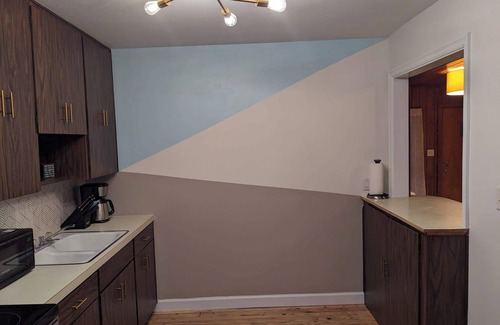 Eustis Casa | Mid Century Style Cottage Near Historic Downtown