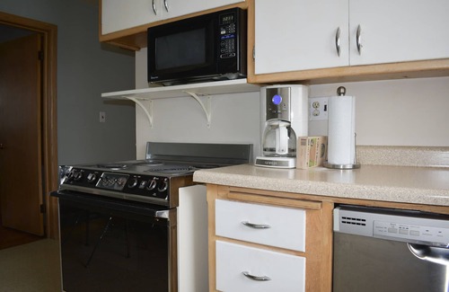 Riverwest Apartamento | Mediados de siglo superior en Riverwest