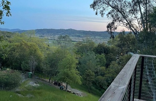 Geyserville Casa | Mid-century Wine Getaway