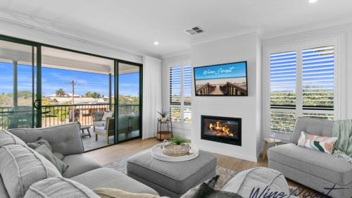 Port Noarlunga South Casa | Mid Coast Surf & Vines By Wine Coast Holidays