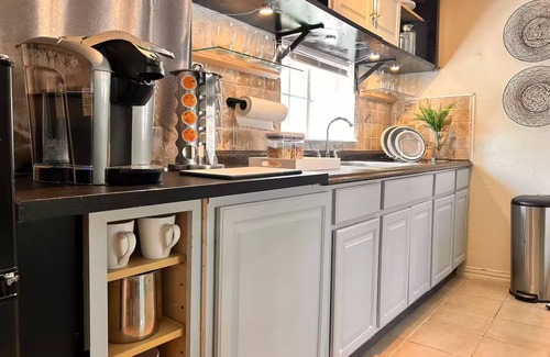 Kessler Apartamento | Mid-Mod Serenity with Designer Touches